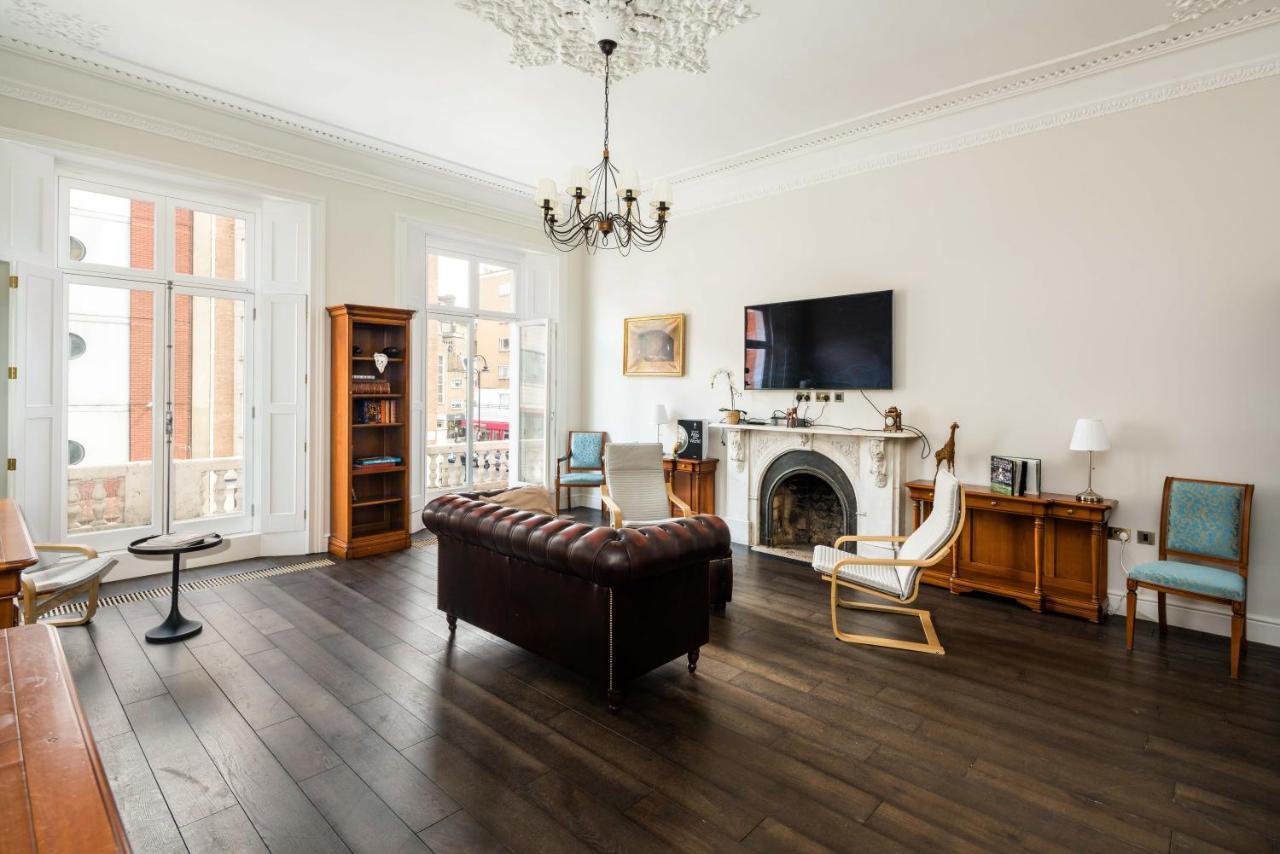 4 Bedroom House Up To 10 People At Heart Of Kensington And Chelsea London Exterior photo